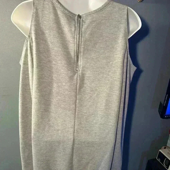 Abercrombie & Fitch Gray Cold Shoulder Sweat Shirt Dress, Size Small - Picture 4 of 7